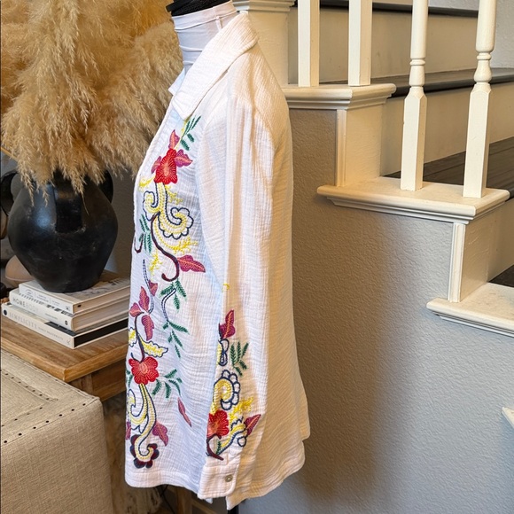 Soft Surroundings Escambia Floral Embroidered Gauze Tunic Shirt Size MP - Picture 5 of 8